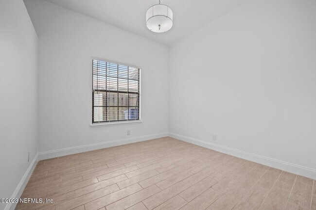 Building Photo - 111 Solano Woods Dr