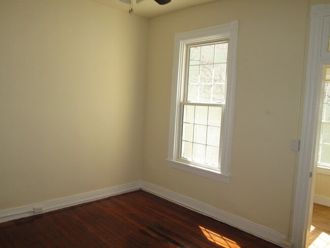 Building Photo - 2201 Jefferson Ave