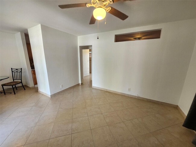 Building Photo - 120 NE 10th Ave