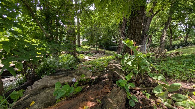 Building Photo - 3065 N Quail Creek Dr