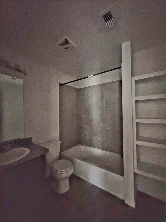 Building Photo - 245 Water Oak