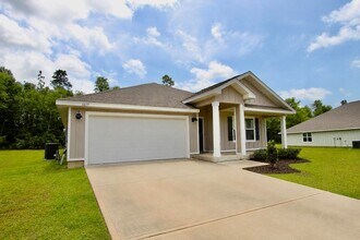 Building Photo - 6817 Interlachen Ln