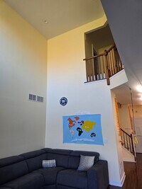 Building Photo - 53 McCormick Ave S