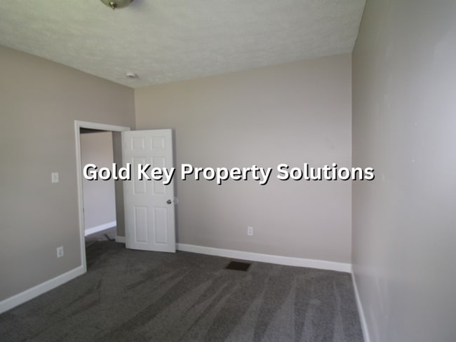 Building Photo - COMING SOON!! 3 BR 1 BA House with New Car...