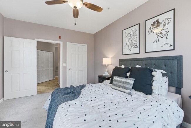 Building Photo - 2465 Army Navy Dr