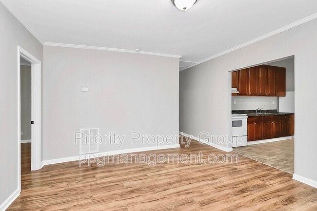 Building Photo - 818 Frederick St