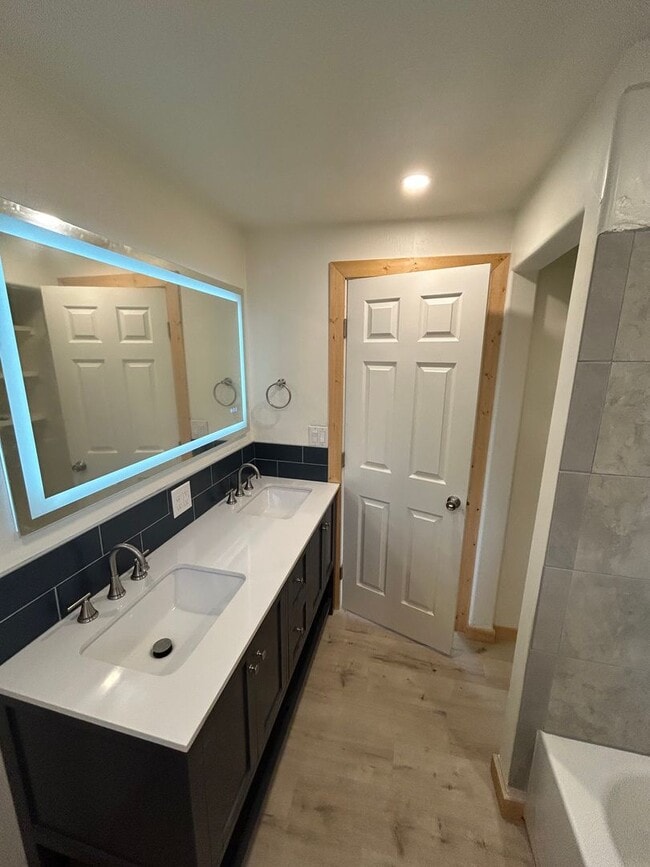 Building Photo - 156-166 A St W (CG)