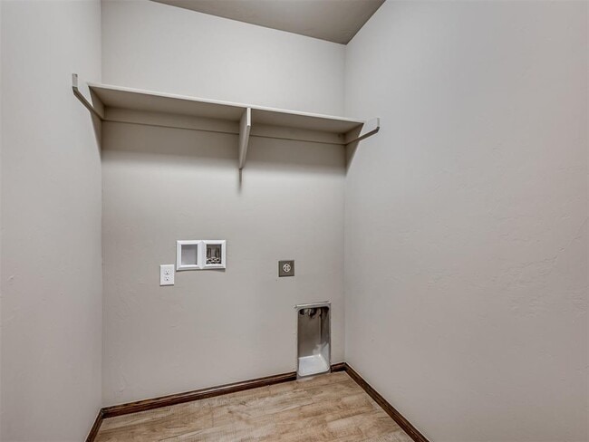 Building Photo - 17613 Nantucket Ave