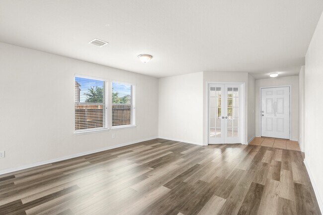 Building Photo - 15406 Grand Sage Dr