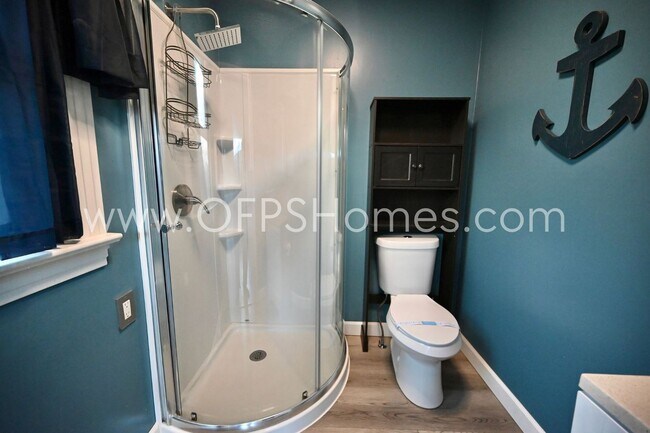 Building Photo - 305 Okaloosa Rd NE