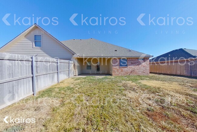 Building Photo - 8110 City View Dr.