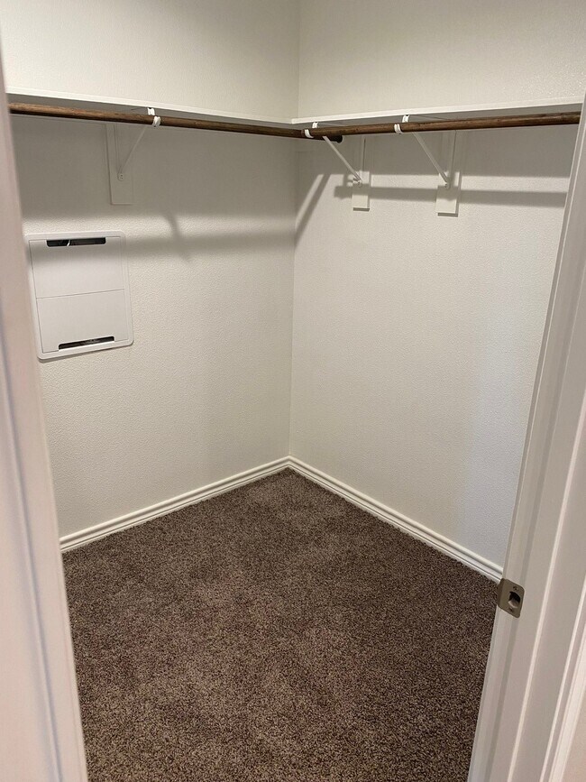 Building Photo - 7326 Tristan Dr