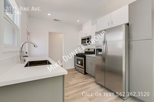 Building Photo - 2075 Pine Ave