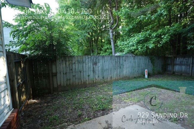 Building Photo - 929 Sandino Dr