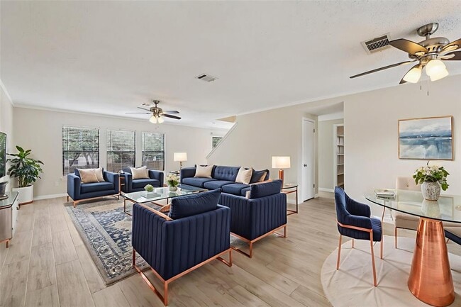 Building Photo - 2703 Vinson Ct