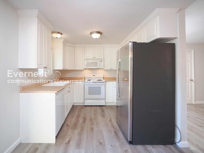 Building Photo - 4724 327th Ave NE