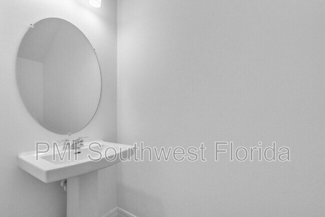 Building Photo - 3023 Novara Ln