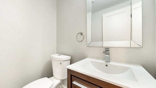 Building Photo - 44 Mercer St