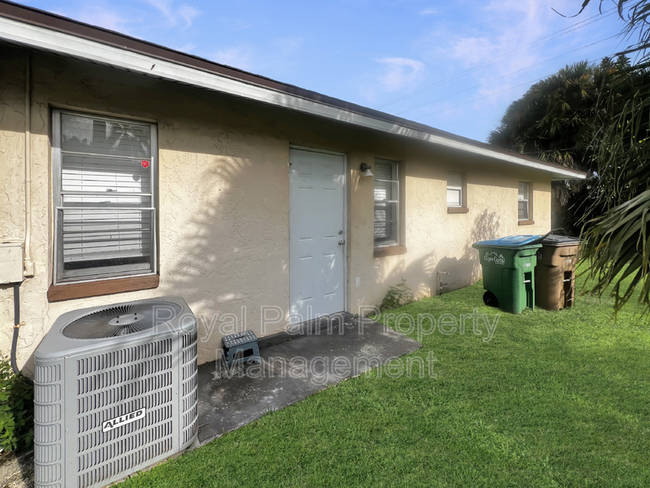 Building Photo - 328 Cape Coral Pkwy W