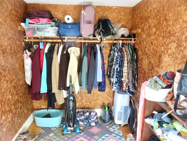 Building Photo - 105 Plympton St