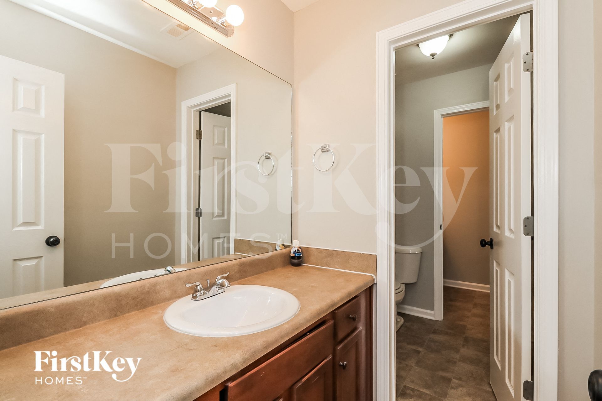 Building Photo - 64 Mercer Ln