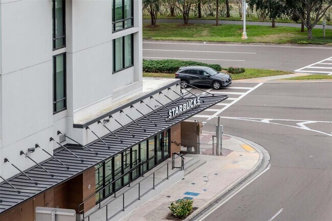 Building Photo - 1120 E Kennedy Blvd