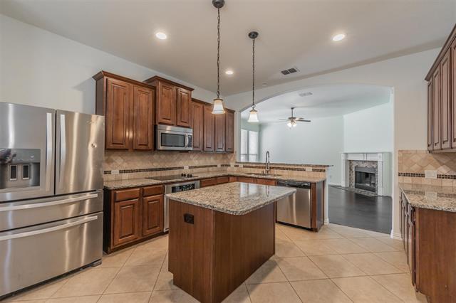 Building Photo - 15300 Mallard Creek St