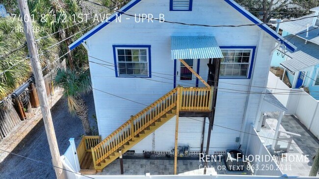 Building Photo - Coastal Charm & Convenience – Walk to the ...