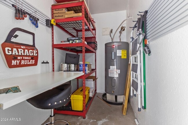 Building Photo - 8787 E Mountain View Rd