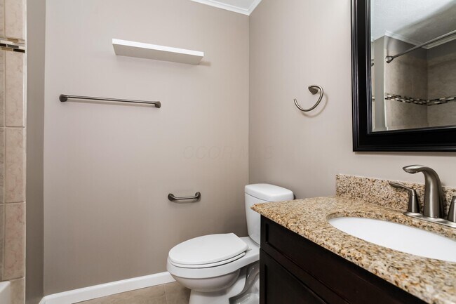 Building Photo - 4784 Orangeburg Dr