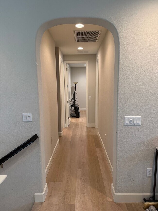 Building Photo - Beautiful 4-Bedroom Home for Lease in San Ramon’s Desirable 94582