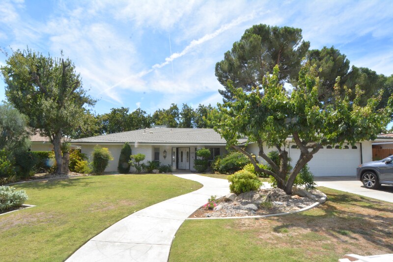 Building Photo - 6017 Friant Dr