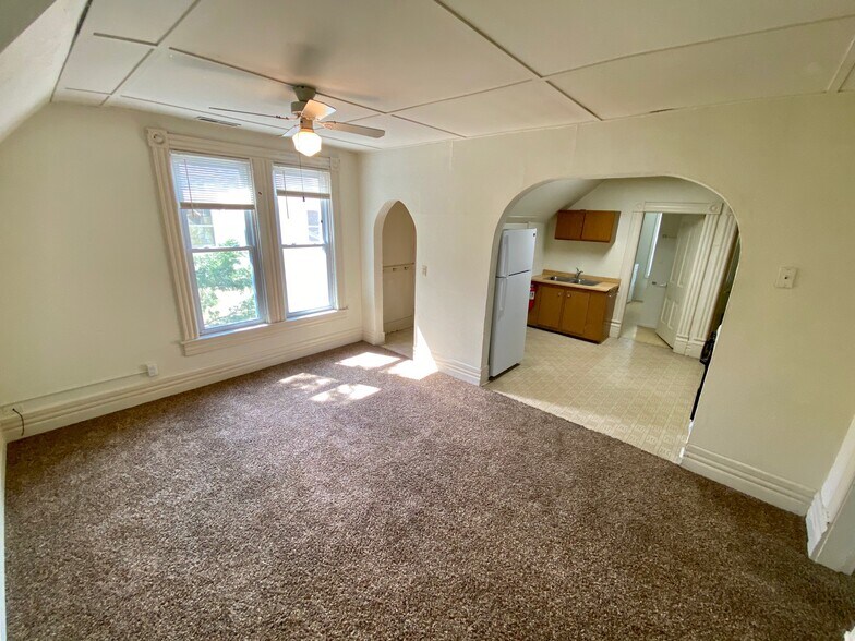 Building Photo - 1415 Ferry St