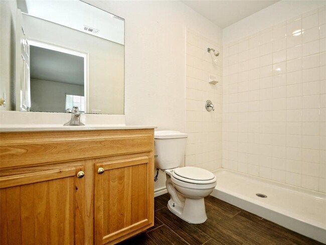 Building Photo - 411 Delmar Ave