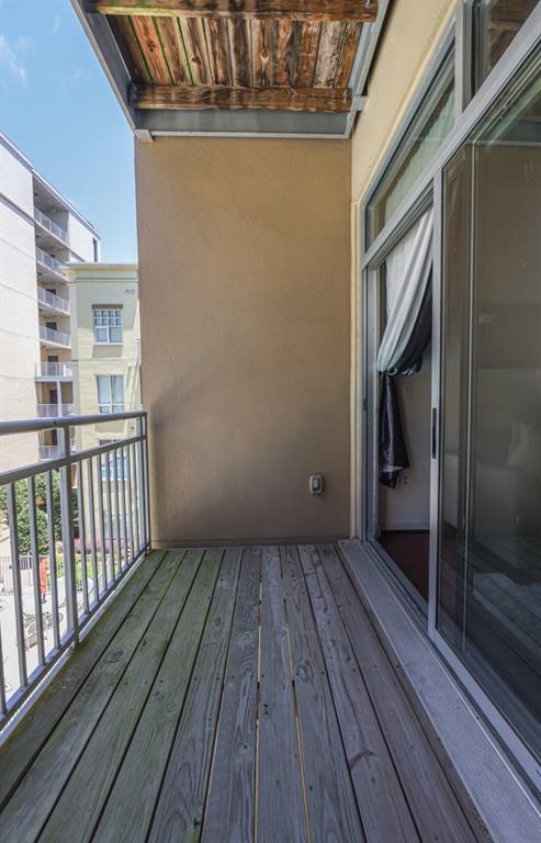 Building Photo - 711 Cosmopolitan Dr NE