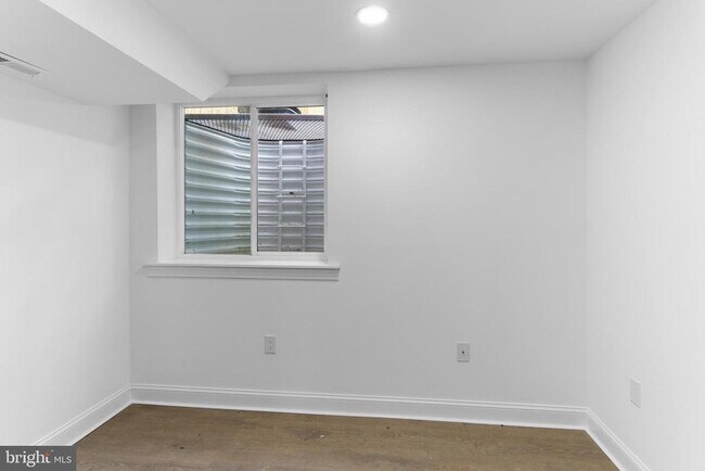 Building Photo - 2156 N 9th St