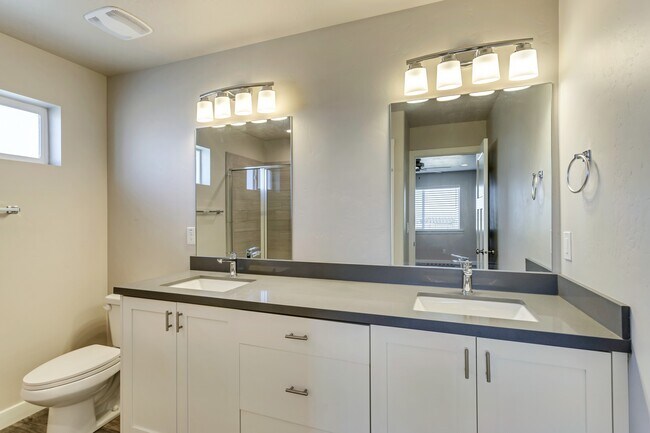 Building Photo - 808 S 1710 E