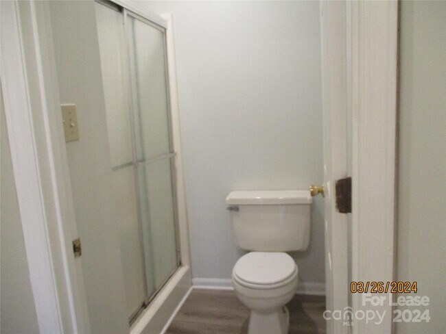 Building Photo - 120 Briarcliff Dr