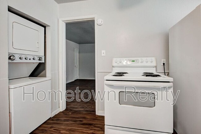 Building Photo - 432 Babb Dr