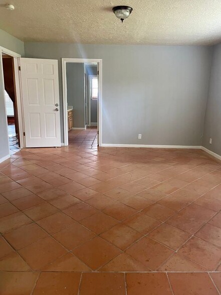 Building Photo - 21122 Harvest Hill Ln