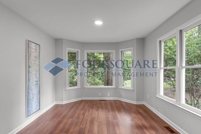Building Photo - Single Family | One-acre lot in Powell Far...