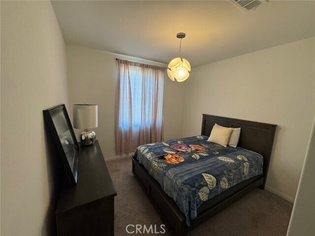 Building Photo - 4515 Bandon Ave