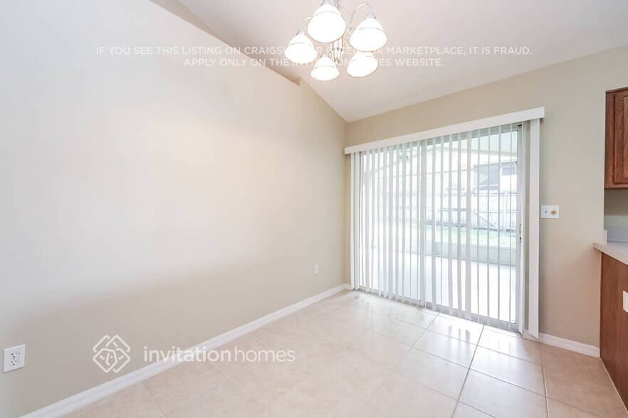 Building Photo - 1131 Windy Bluff Dr