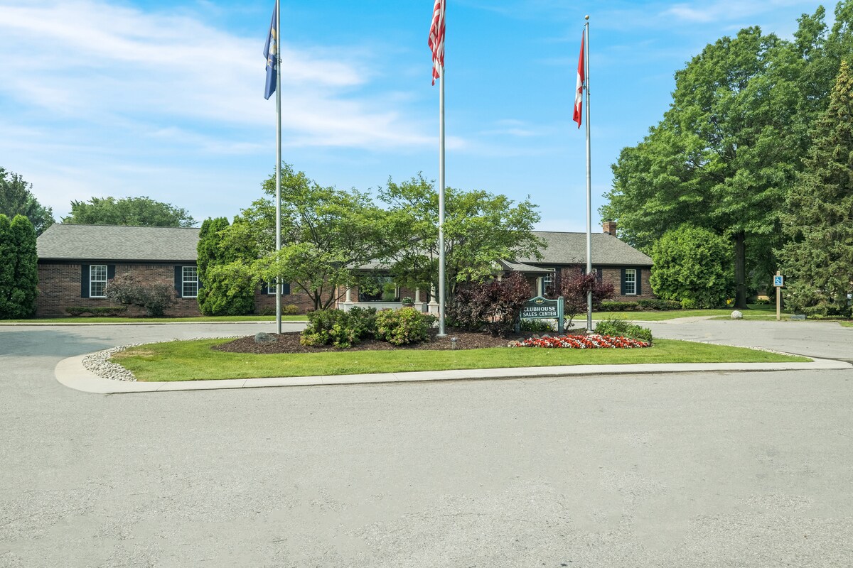 Building Photo - 52491 Potomac Ct