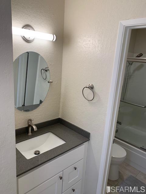 Building Photo - 1090 Main St