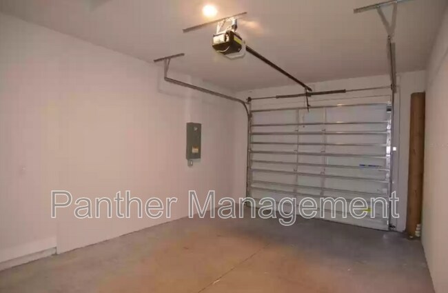 Building Photo - 1012 San Cristobal Ave
