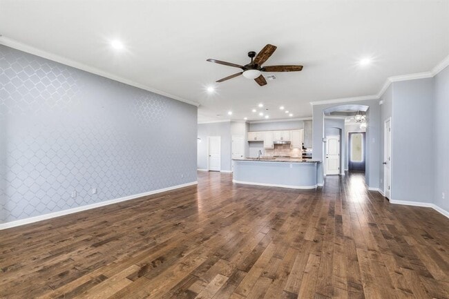 Building Photo - 2508 Hilltop Divide Ln