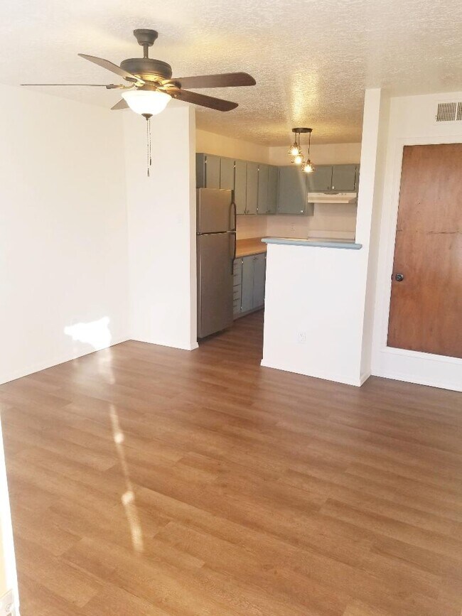 Building Photo - 1715 Siri Dharma Ct