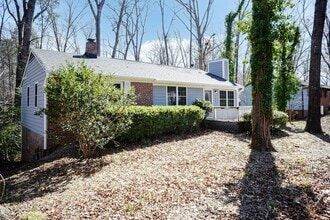 Building Photo - Updated Three Bedroom Home!