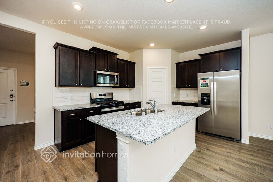 Building Photo - 7432 Alfriston Pl